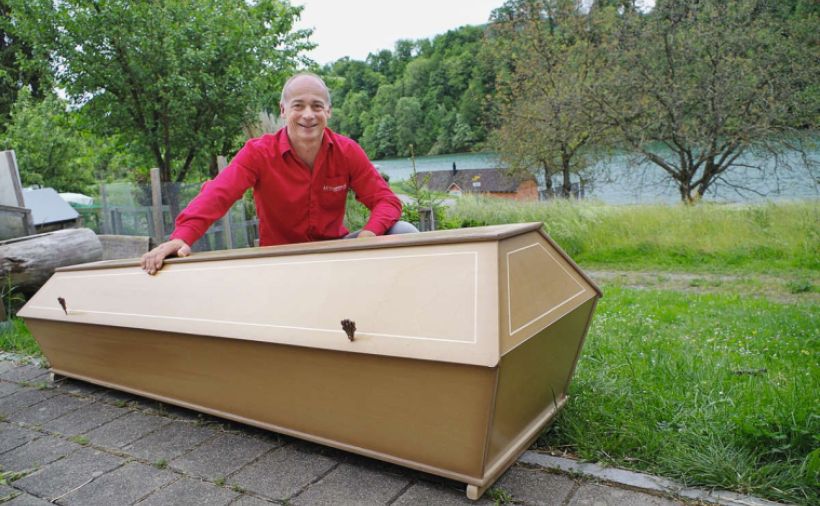 Der Schreiner und Bestatter