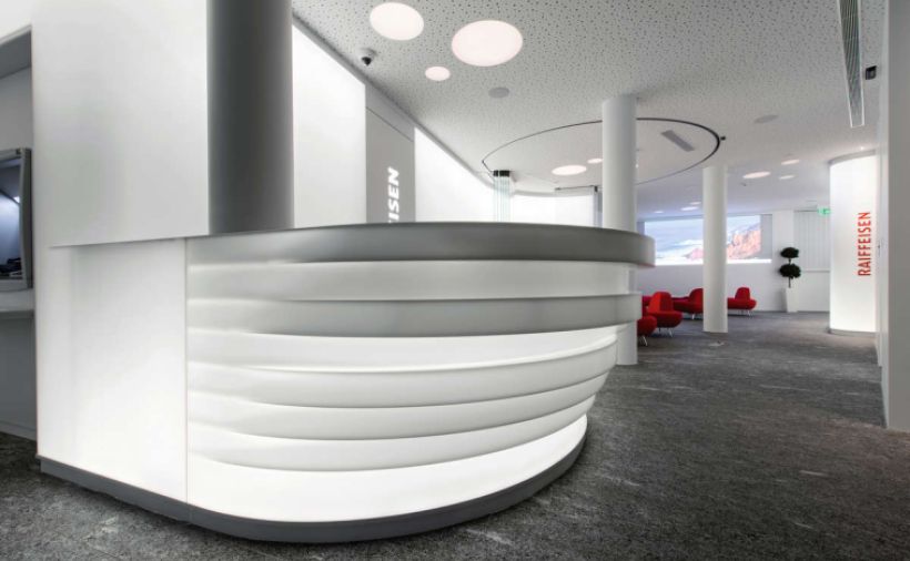 Hinterleuchtete Rippen- und Flächenkörper