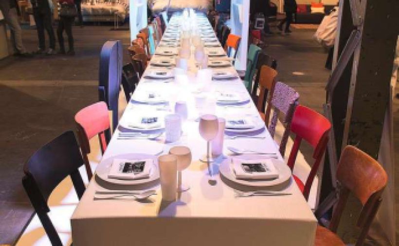 Eine Familie von Stühlen