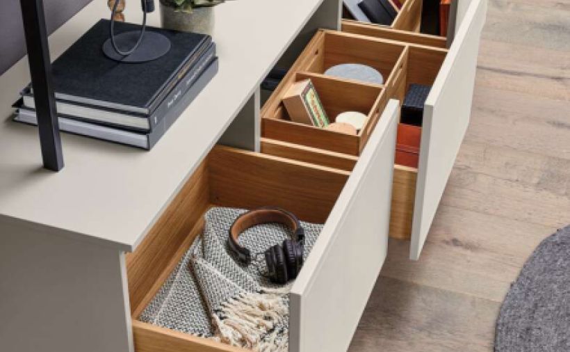 Holzschublade mit Blechkern