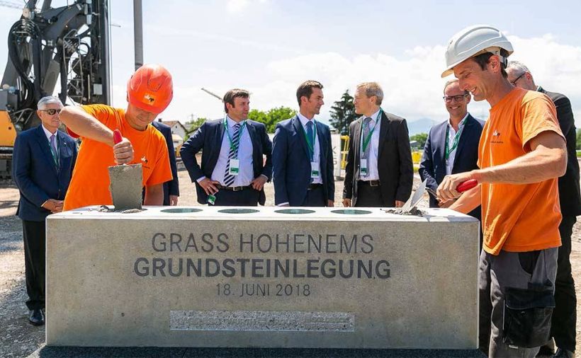 Grass investiert in Zentrallager