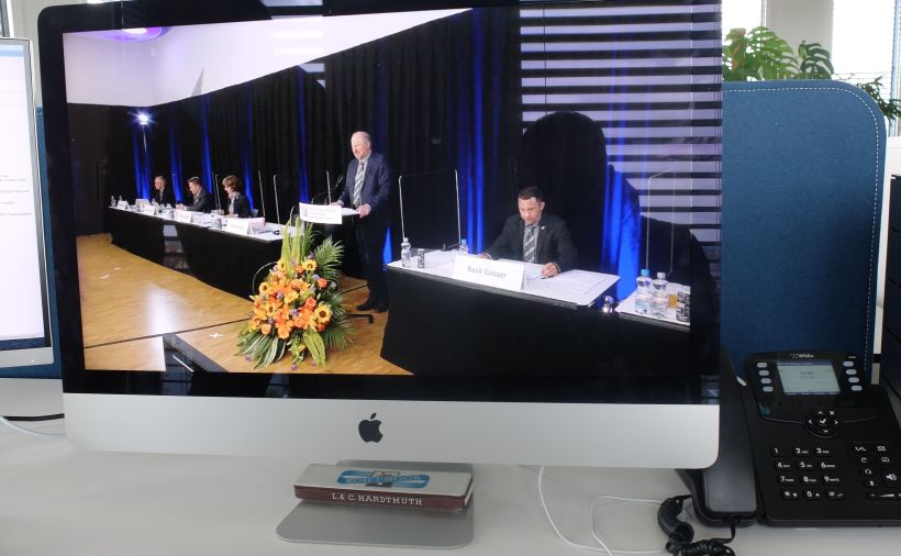 Schreiner stopfen Finanzierungslücken