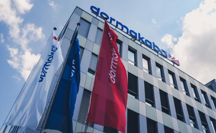 Schlüsselfirma kauft in Nordamerika ein